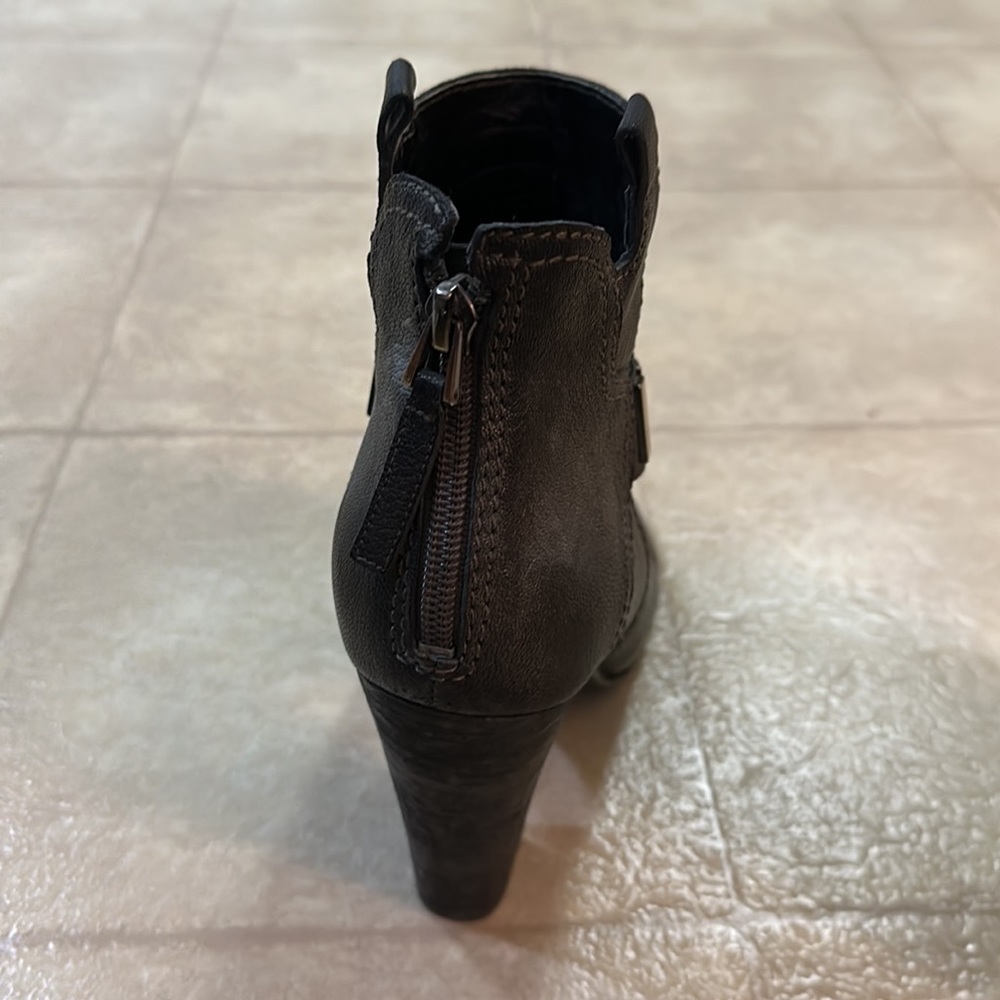 Guess Open Toe Booties - Picture 6 of 11